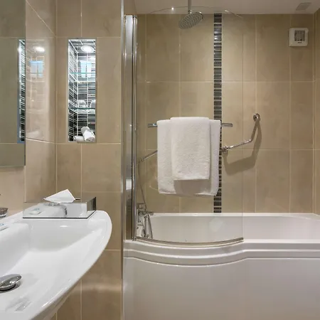 Park By Radisson Airport Hotel 3*