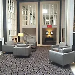 فندق Park By Radisson Airport 3*