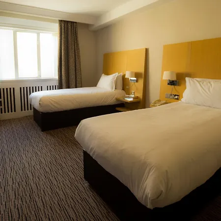 Park By Radisson Airport 3*