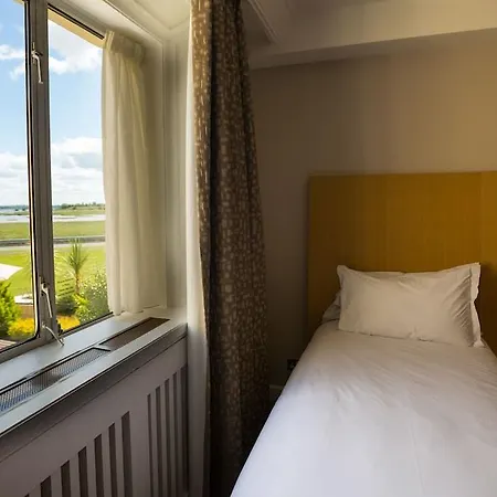 Park By Radisson Airport Hotel Shannon