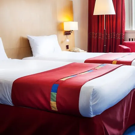 Park By Radisson Airport 3* شانون