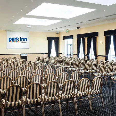 Hotel Park By Radisson Airport 3*
