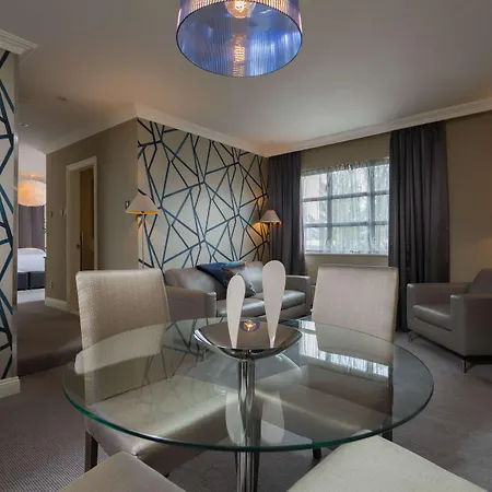 Park By Radisson Airport 3*