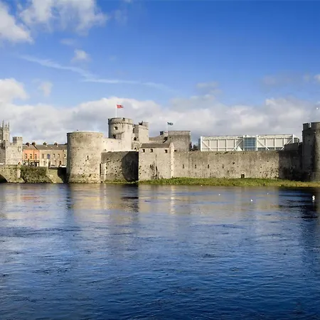 Hotel Park By Radisson Airport