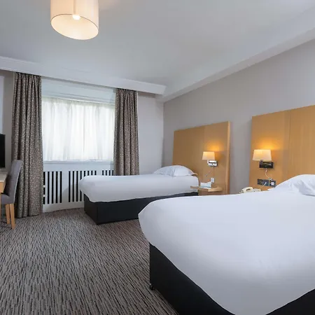 Park By Radisson Airport Hotel