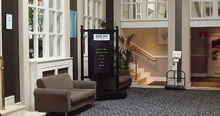 Park By Radisson Airport Hotel