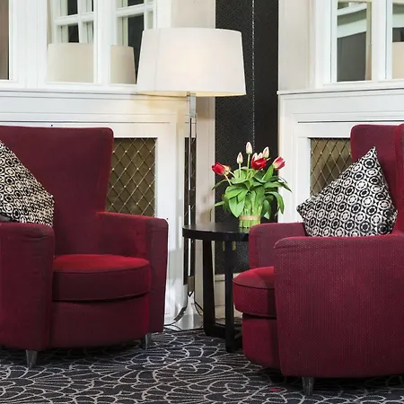 فندق Park By Radisson Airport 3*