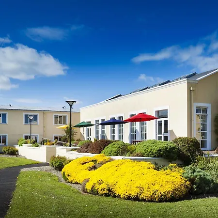 Park By Radisson Airport