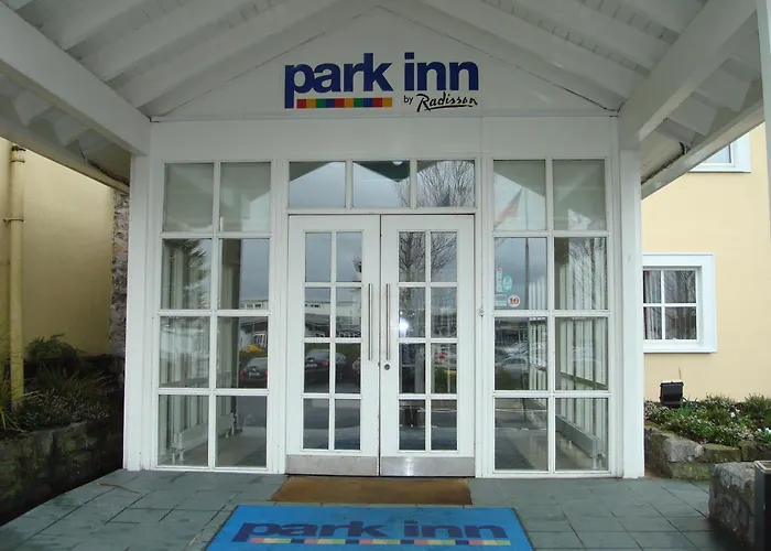 Park By Radisson Airport Шеннон