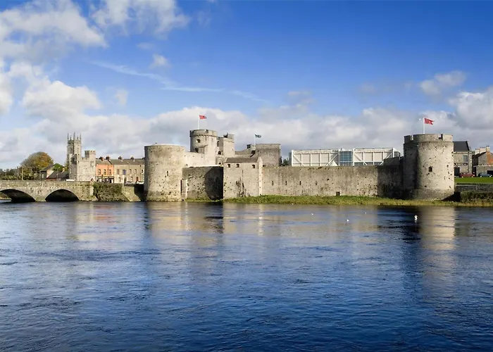 Отель Park By Radisson Airport