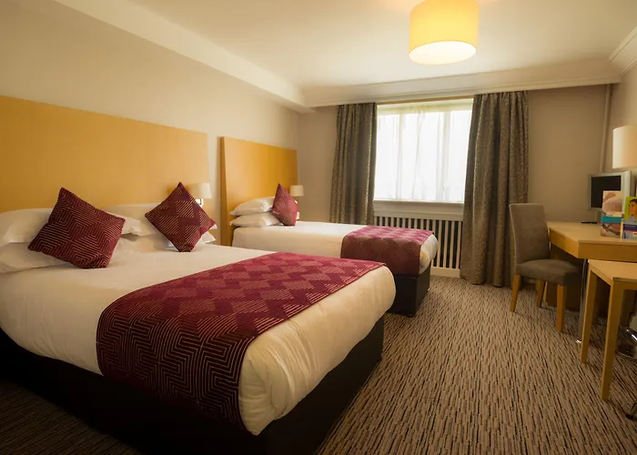 Отель Park By Radisson Airport Шеннон