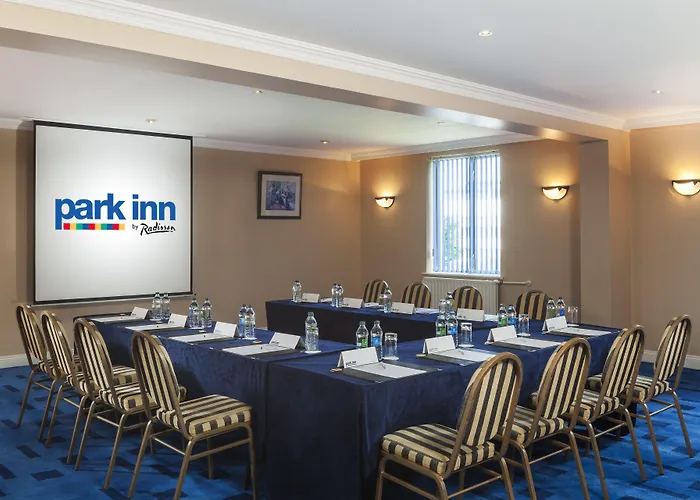 Отель Park By Radisson Airport