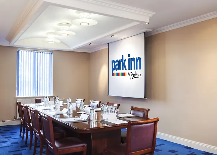 Park By Radisson Airport 3* Шеннон