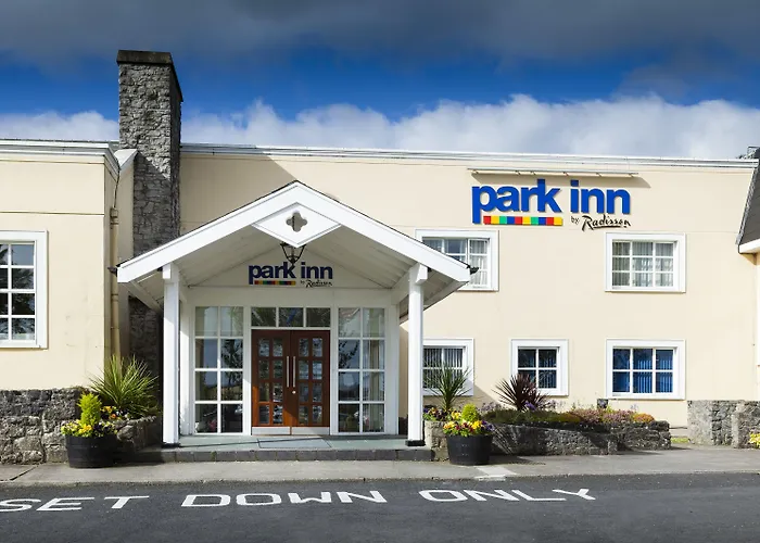 Отель Park By Radisson Airport