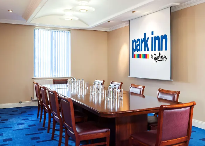 Отель Park By Radisson Airport 3*