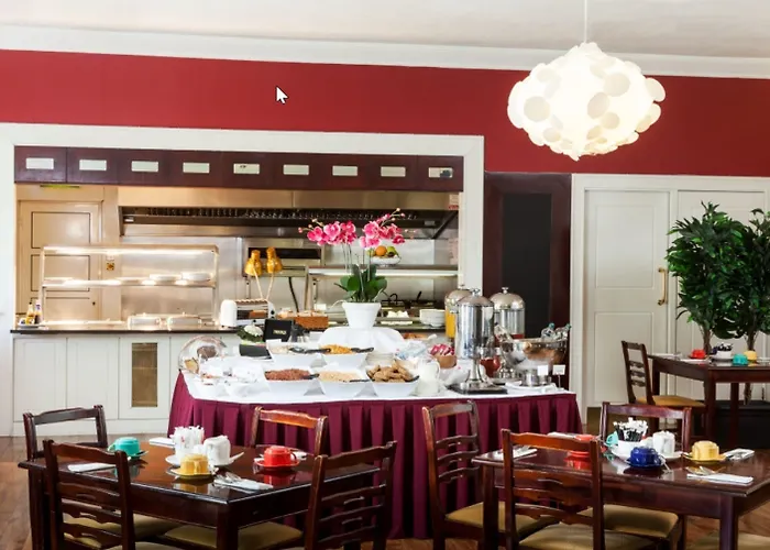 Park By Radisson Airport 3*