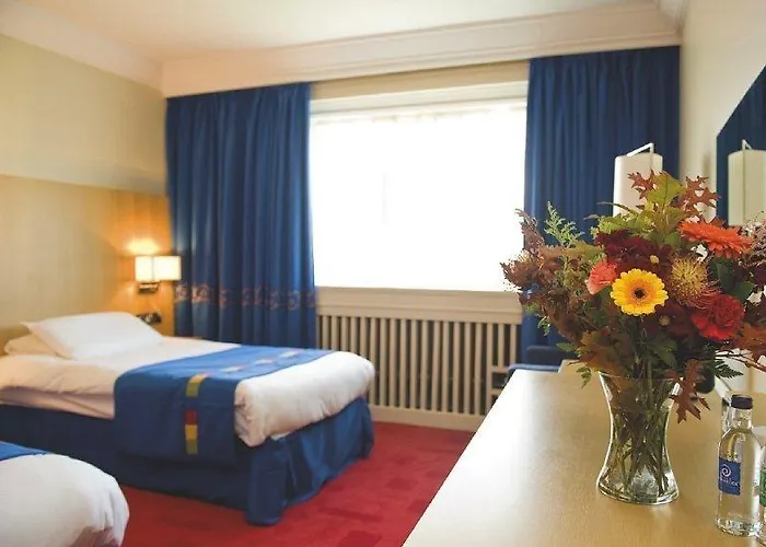 Park By Radisson Airport Шеннон