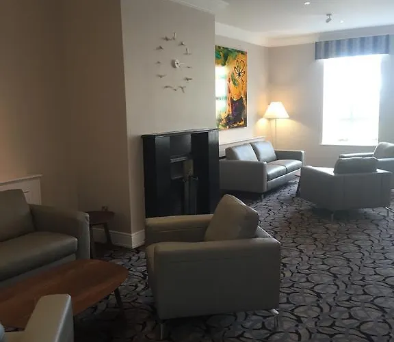 Отель Park By Radisson Airport 3*