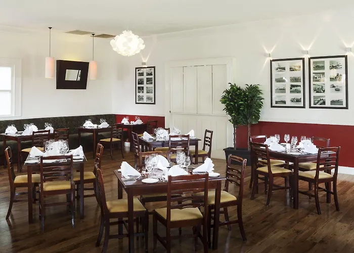 Отель Park By Radisson Airport 3*